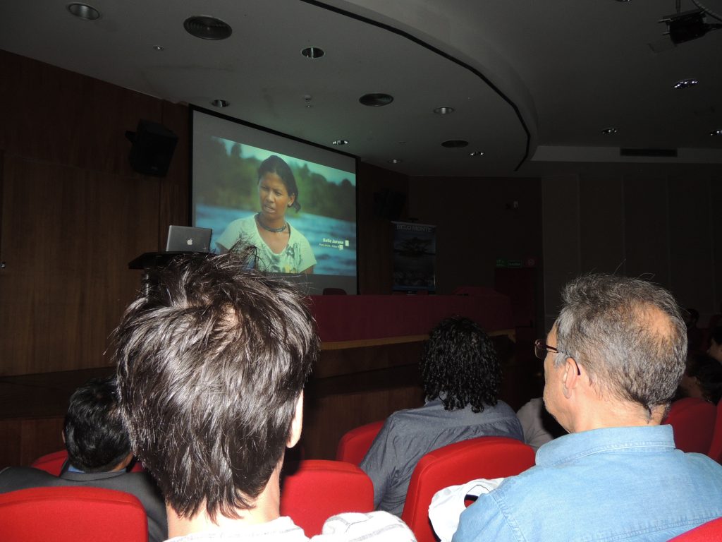 Exibição do filme atraiu atenção do público. Foto: Sucena Shkrada Resk/ICV